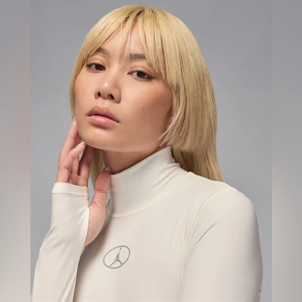 NWT [Jordan] Flight Mountainside Long-Sleeve High-Neck Bodysuit White Womens M - Picture 6 of 16